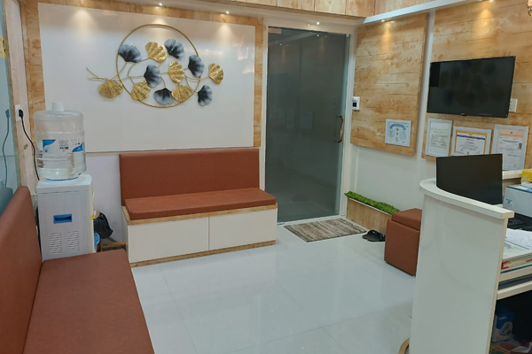 eye-surgeon-in-ghodbunder-road